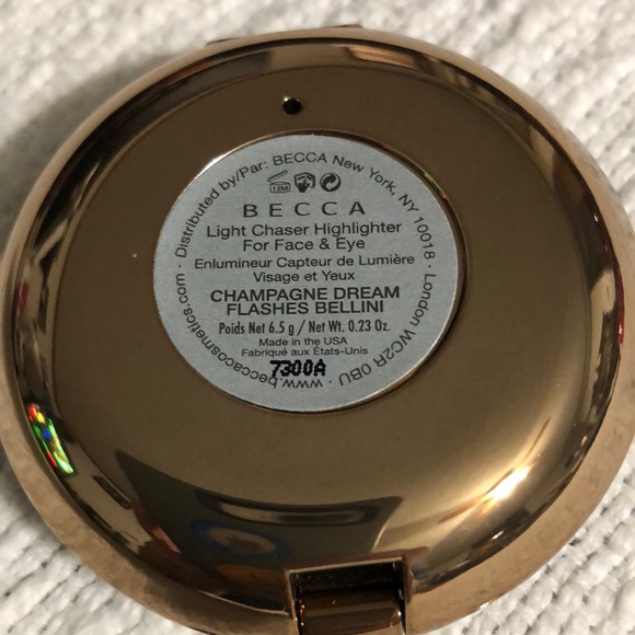 New (no box) Becca Champagne Dream Flashes Bellini Light Chaser Highlighter
